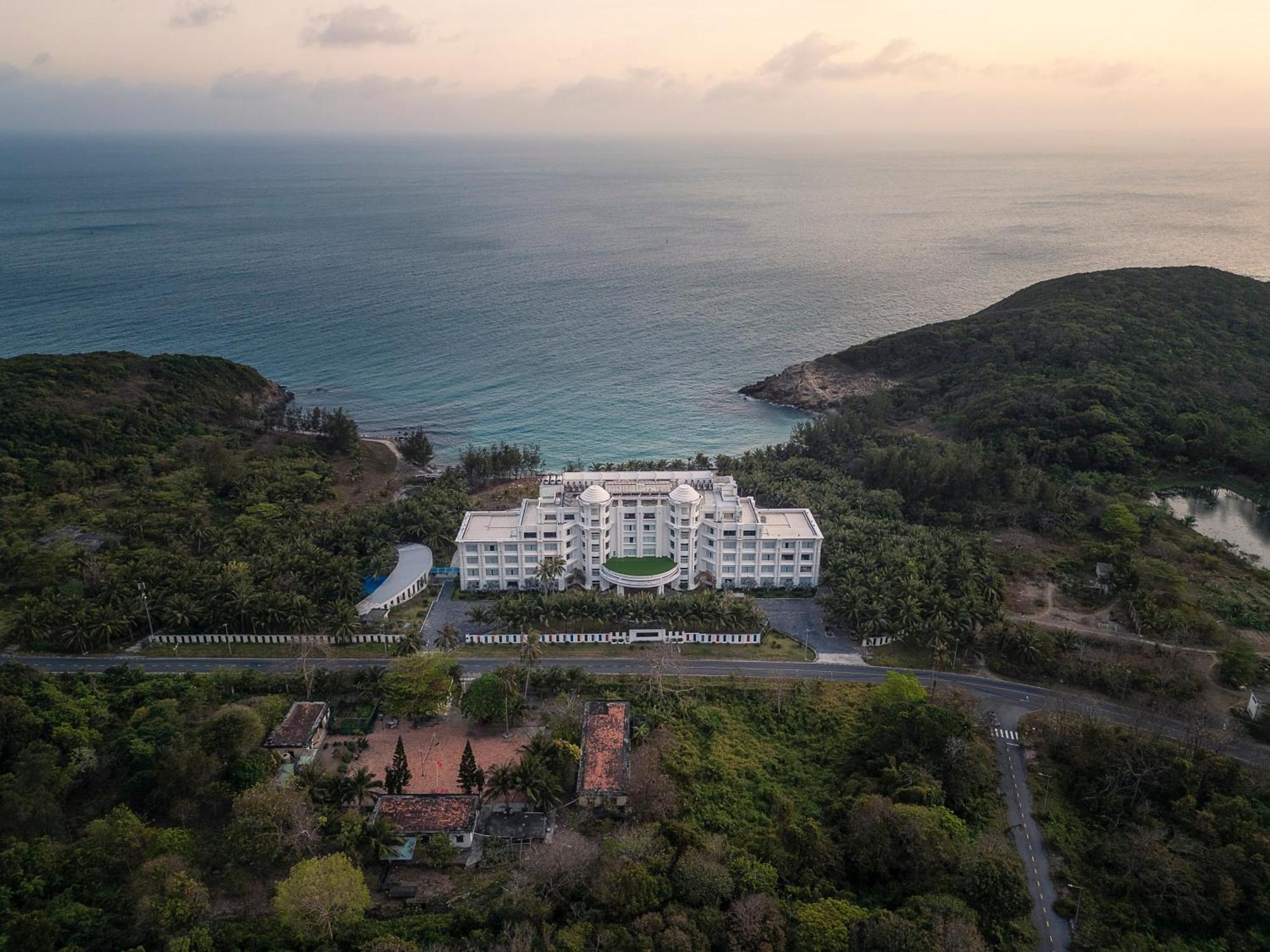 Orson Hotel & Resort Con Dao Chi Khu Co Ong Экстерьер фото