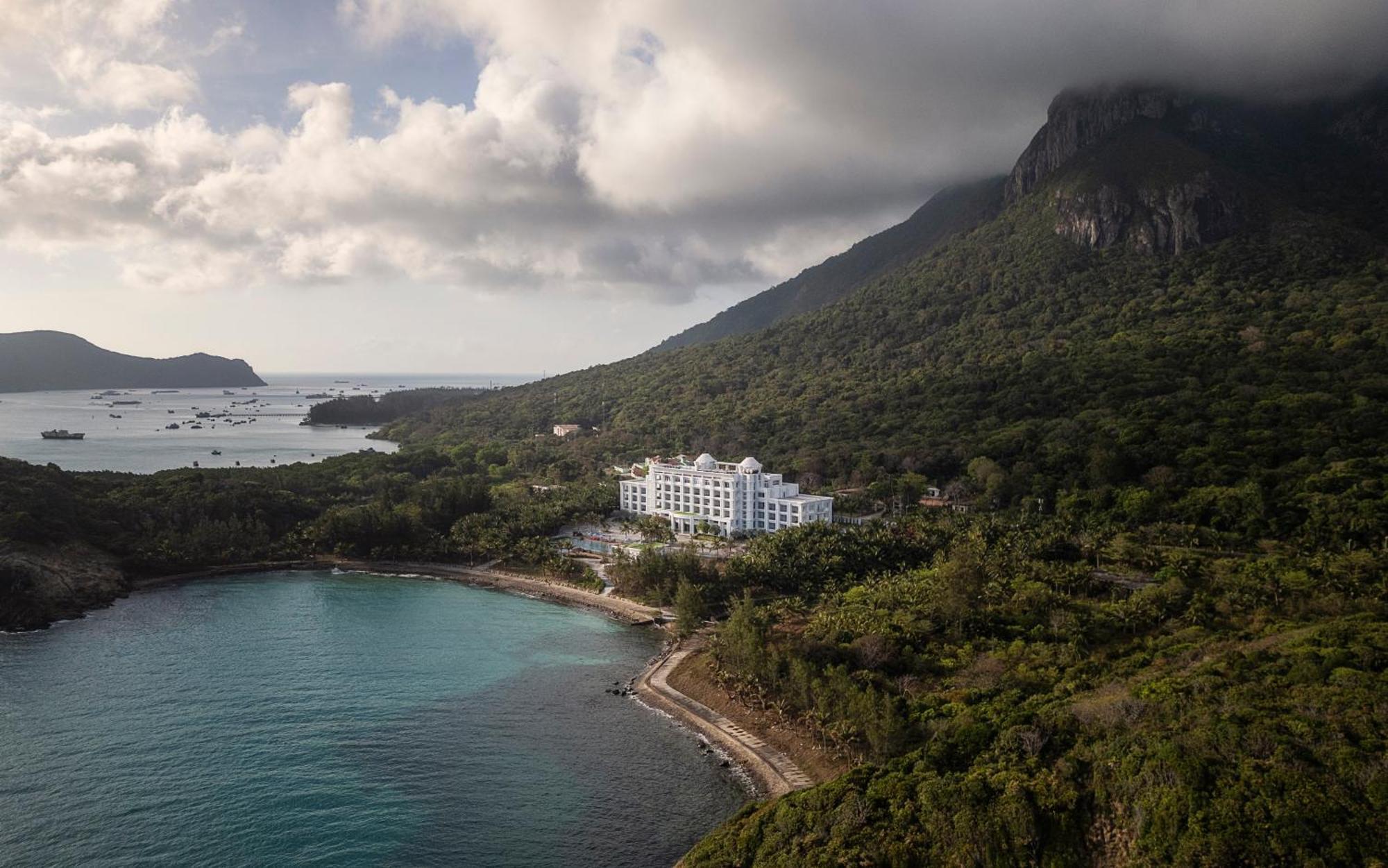 Orson Hotel & Resort Con Dao Chi Khu Co Ong Экстерьер фото