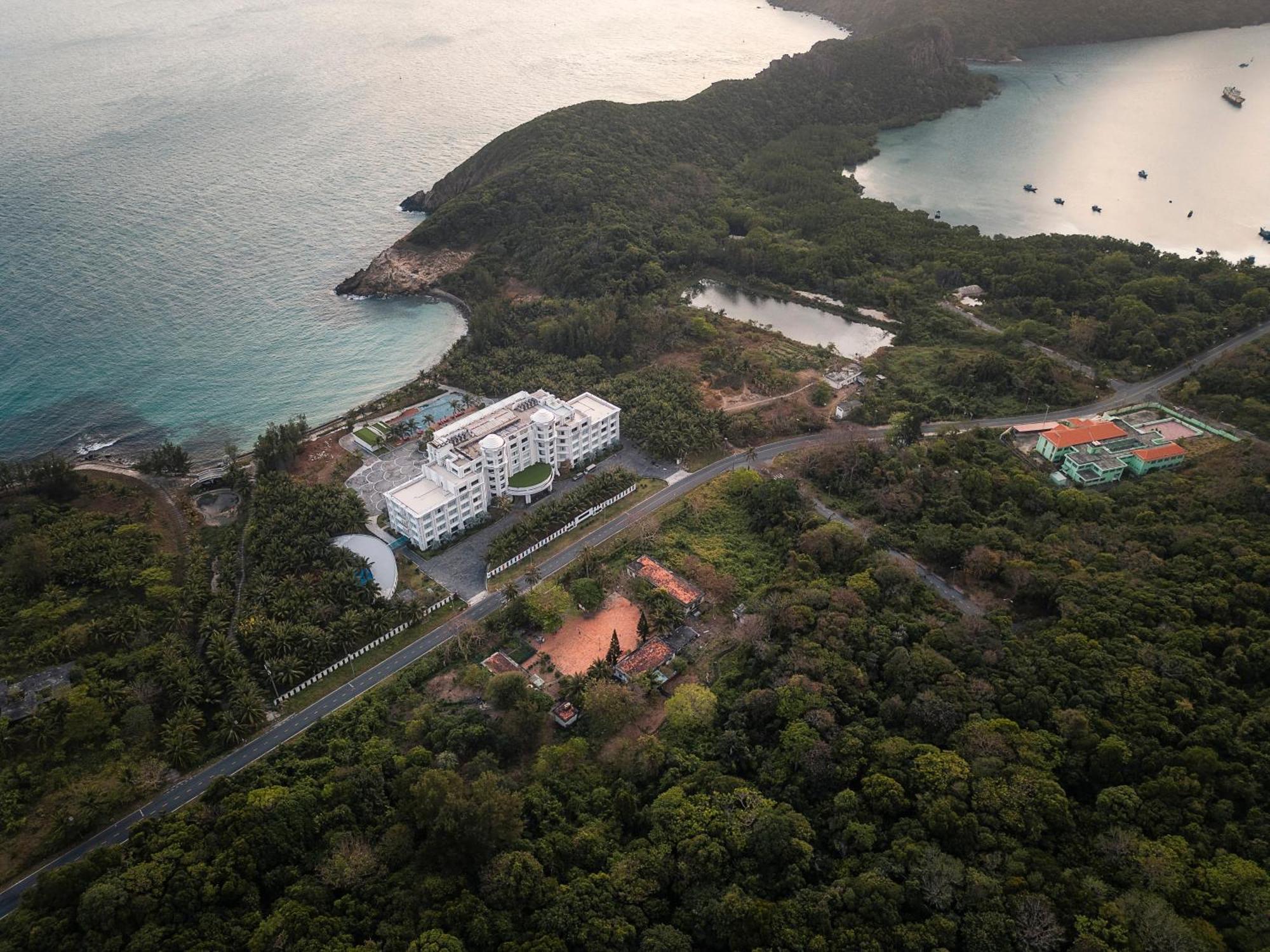 Orson Hotel & Resort Con Dao Chi Khu Co Ong Экстерьер фото